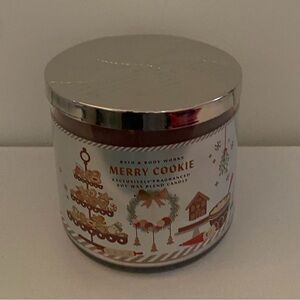Bath & Body Works Holiday Decor Candle White and Silver